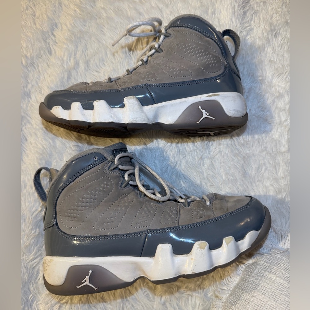 Air Jordan 9 Retro sneakers in  "Cool Grey" High-Top Sneakers